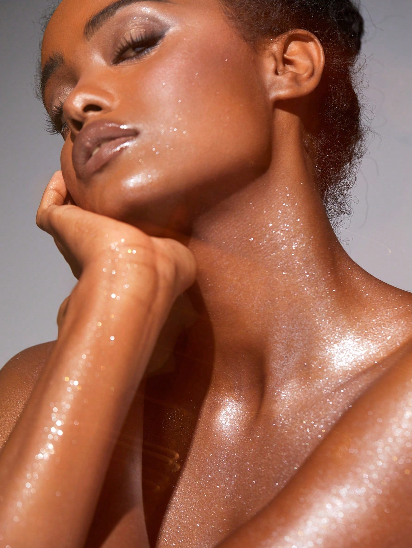 Go Go Glow Highlighting Body Mist-02 Frosted Opal