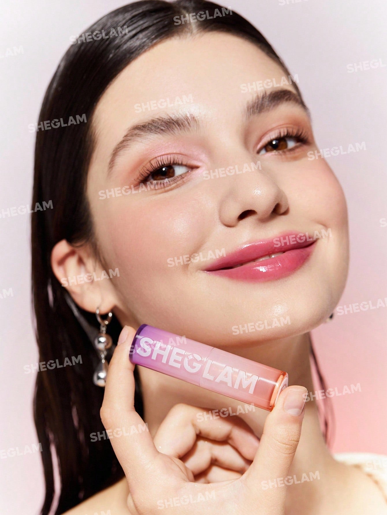 Mirror Kiss High-Shine Lipstick-100 Rule Breaker
